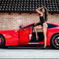 Red Ferrariie Bikini Girl divulgation
